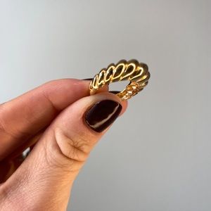 NEW 18k filled gold twist ring